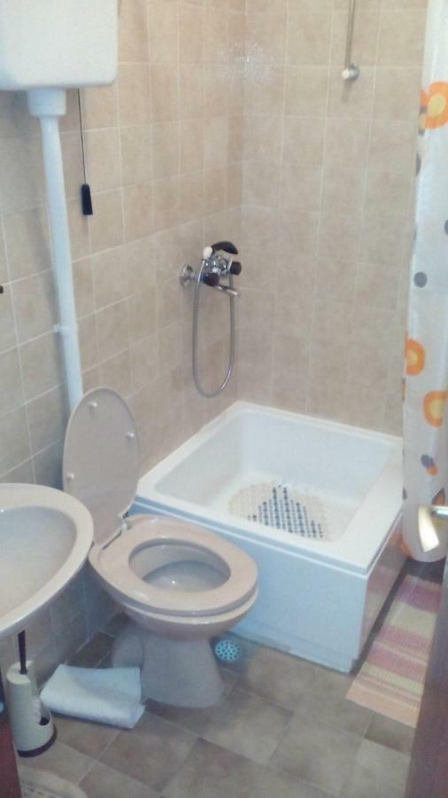 Studio With A View Йелса Екстериор снимка